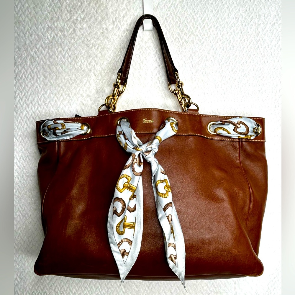 Gucci Pisitano Calf Leather Tote Pre Owned Authentic Certified